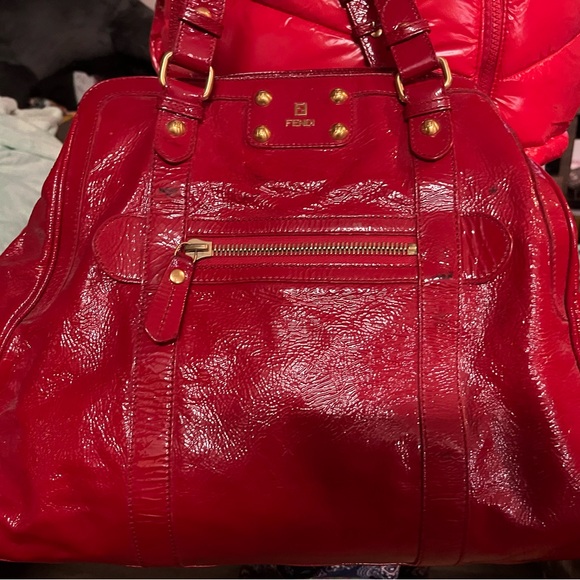 Fendi preloved red patent leather lg bag - Picture 2 of 9